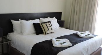 H Boutique Hotel - Brisbane Tourism 13