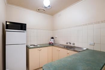 Best Western Fawkner Suites & Serviced Apartments - Tourism Brisbane 14