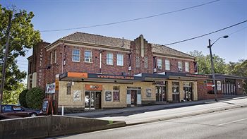 Pymble Hotel - Tourism Brisbane 4