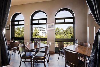 Pymble Hotel - Tourism Brisbane 8