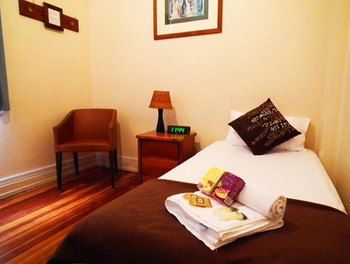 Pymble Hotel - Tourism Brisbane 21