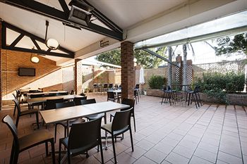 Parkway Hotel - Tourism Brisbane 9