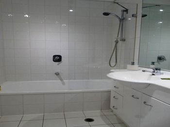 Alpha Apartments Melbourne - Brisbane 4u 24