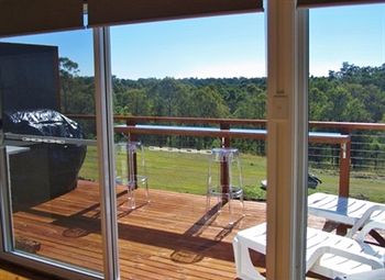 Wine Country Villas - Brisbane Tourism 4