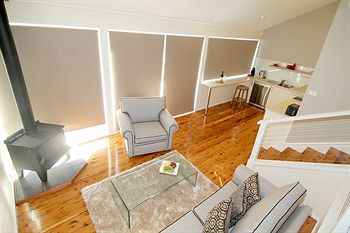 Wine Country Villas - Brisbane Tourism 7