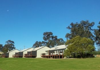 Wine Country Villas - Brisbane Tourism 29