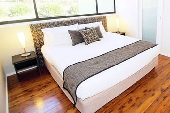 Wine Country Villas - Brisbane Tourism 42