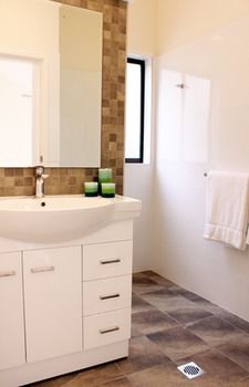 Wine Country Villas - Brisbane Tourism 44