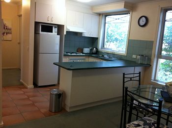 Australian Home Away @ Box Hill 21 - Brisbane 4u 5