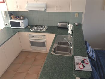 Australian Home Away @ Box Hill 21 - Brisbane 4u 6