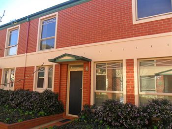 Australian Home Away @ Box Hill 32 - Brisbane 4u 6