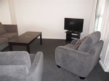 Australian Home Away @ Box Hill 32 - Brisbane 4u 12