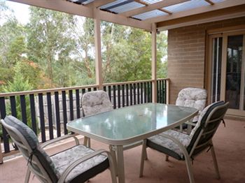 Australian Home Away @ Doncaster Grange Park - Brisbane 4u 19