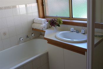 Australian Home Away @ Doncaster Andersons Creek 2 - Brisbane 4u 0