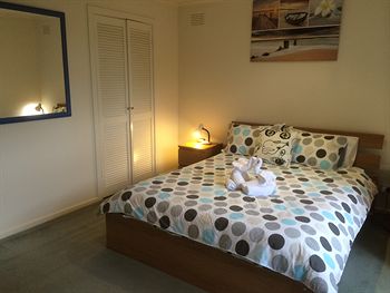 Australian Home Away Doncaster Elgar 2 - Brisbane 4u 2