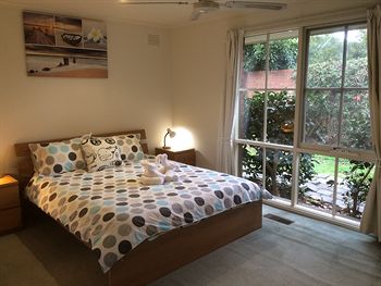 Australian Home Away Doncaster Elgar 2 - Brisbane 4u 4