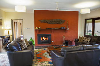 Burncroft Guest House - Brisbane Tourism 11