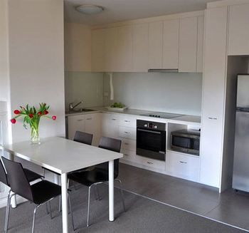Albert Road Serviced Apartments - Brisbane 4u 4
