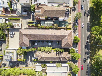 Aberlour Court - Brisbane 4u 6