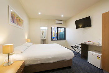 High Flyer Hotel - Brisbane 4u 15