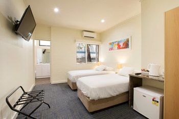 High Flyer Hotel - Brisbane 4u 21