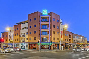 Quality Suites Boulevard On Beaumont - Tourism Brisbane 0