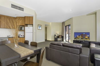 Quality Suites Boulevard On Beaumont - Tourism Brisbane 7
