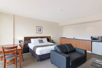Quality Suites Boulevard On Beaumont - Tourism Brisbane 15