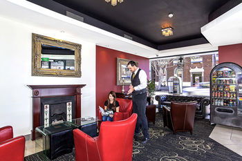 Quality Suites Boulevard On Beaumont - Tourism Brisbane 24