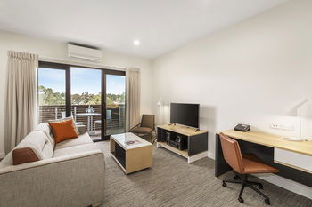Quest Nowra - Brisbane 4u 2