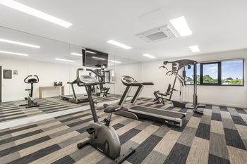 Quest Nowra - Brisbane 4u 8
