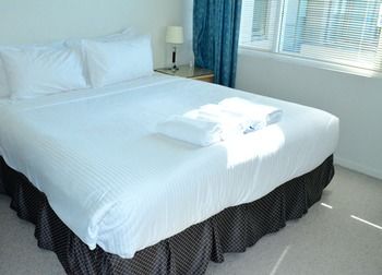 Southbank Apartments - 28 Southgate - Brisbane 4u 5