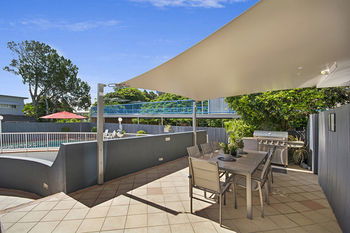 Sandy Shores Luxury Holiday Units - Tourism Brisbane 3