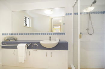 Sandy Shores Luxury Holiday Units - Tourism Brisbane 7