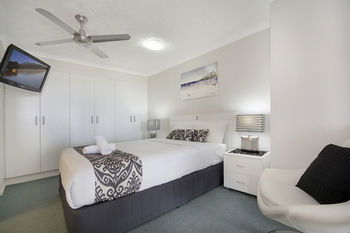 Sandy Shores Luxury Holiday Units - Tourism Brisbane 16