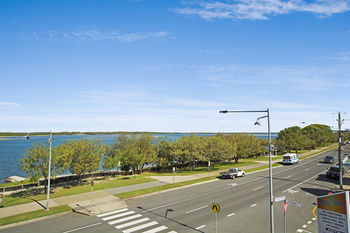 Sandy Shores Luxury Holiday Units - Tourism Brisbane 19