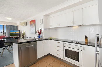 Sandy Shores Luxury Holiday Units - Tourism Brisbane 24