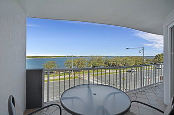 Sandy Shores Luxury Holiday Units - Tourism Brisbane 34