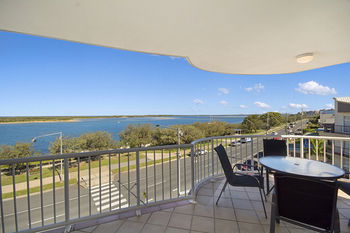 Sandy Shores Luxury Holiday Units - Tourism Brisbane 41