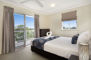 Sandy Shores Luxury Holiday Units - Tourism Brisbane 45