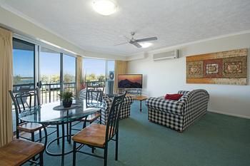 Sandy Shores Luxury Holiday Units - Tourism Brisbane 68