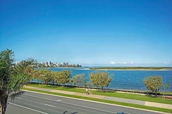 Sandy Shores Luxury Holiday Units - Tourism Brisbane 70