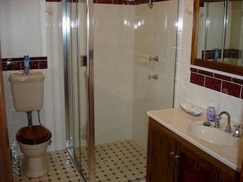 Lochinvar House B&B - Brisbane 4u 9