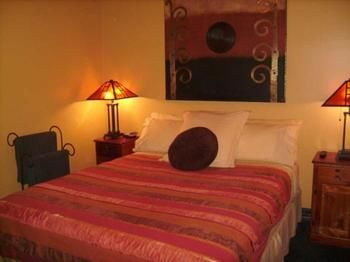 Church House B&B Gundagai - Brisbane 4u 7