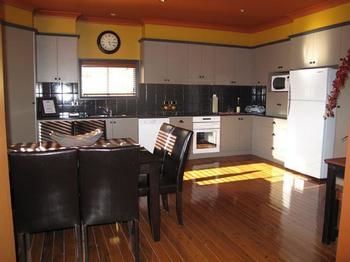 Church House B&B Gundagai - Brisbane 4u 10
