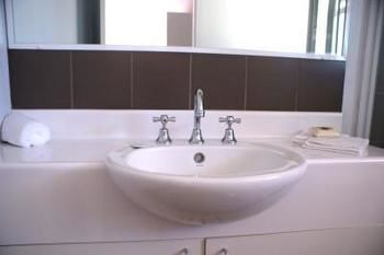 Morpeth Lodge Motel - Tourism Brisbane 0