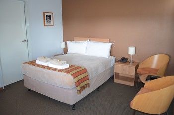 Morpeth Lodge Motel - Tourism Brisbane 16