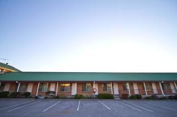Branxton House Motel, Hunter Valley - Brisbane 4u 6