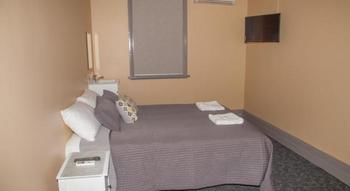 Cessnock Hotel - Brisbane Tourism 8