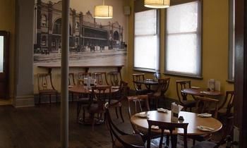 Cessnock Hotel - Brisbane Tourism 11